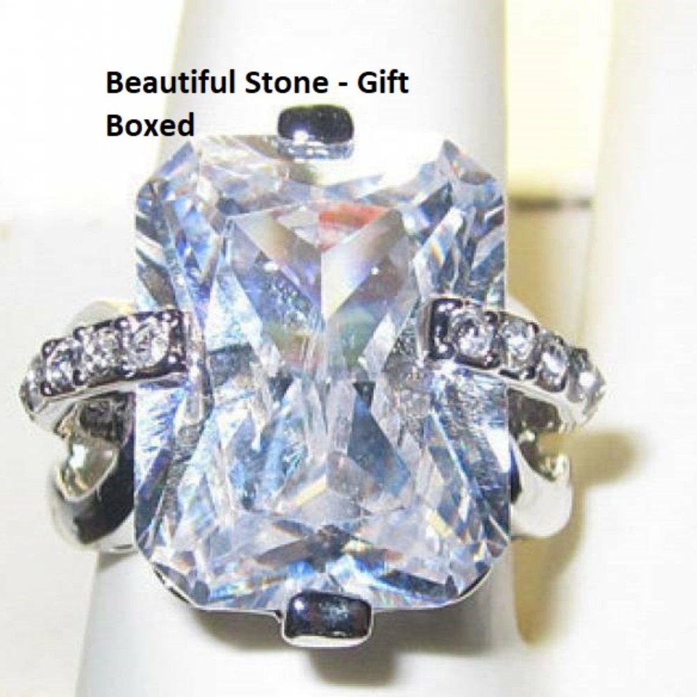 Ring large cushion cut cubic zirconia white gold